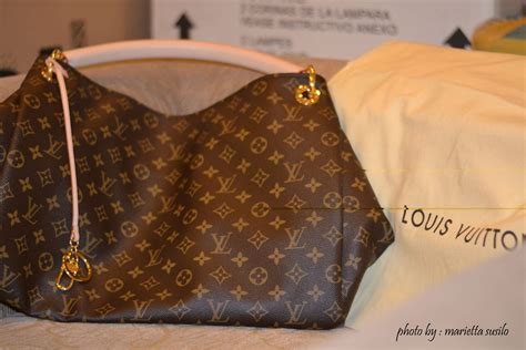 jual beli tas lv second